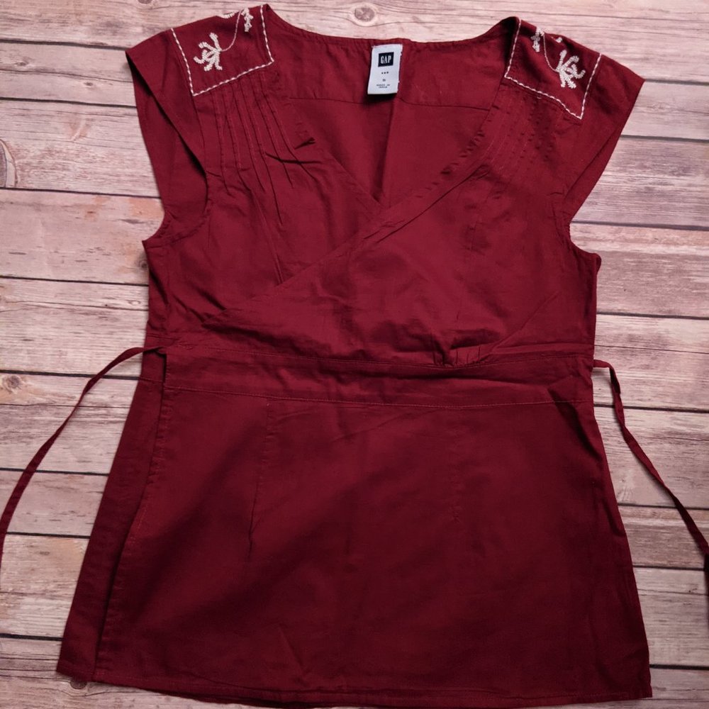 Gap Top Red Small